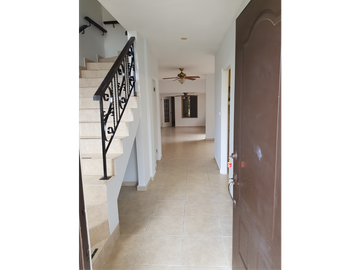 VENTA CASA VILLA DI FIRENZE ALBROOK CLAYTON 4REC VACIA