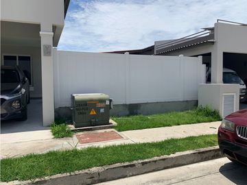VENTA CASA TOWN HOME VILLASUR COSTA SUR JUAN DAZ