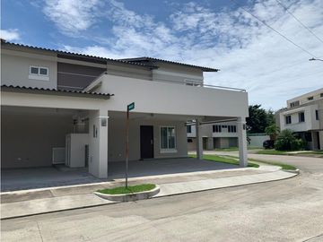 VENTA CASA TOWN HOME VILLASUR COSTA SUR JUAN DAZ