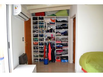 Duplex 3 ambientes con terraza y parrilla propia