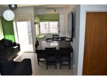 Duplex 3 ambientes con terraza y parrilla propia
