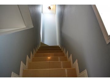 Duplex 3 ambientes con terraza y parrilla propia
