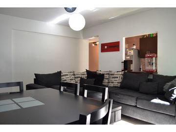 Duplex 3 ambientes con terraza y parrilla propia