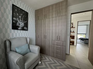 Casa nueva en venta  por Vialidad López Portillo, fraccionamiento residencial cerca del aeropuerto de Toluca, parque Toluca 2000 y Plaza Santin.