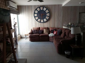 Residencia en venta Col. Torreón Jardín. Torreón Coahuila.