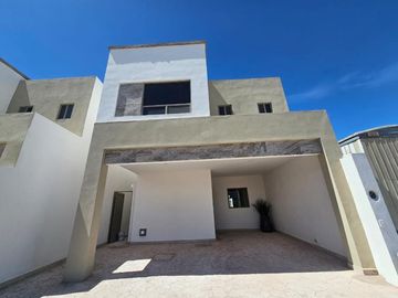CASA EN VENTA EN FRACC. QUINTAS DEL PALMAR TORREÓN, COAHUILA