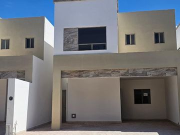 CASA EN VENTA EN QUINTAS DEL PALMAR, TORREÓN, COAHUILA.