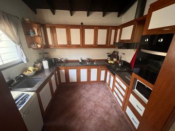 Chalet en venta en Castelar Sur