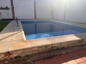 Chalet en venta en Castelar Sur