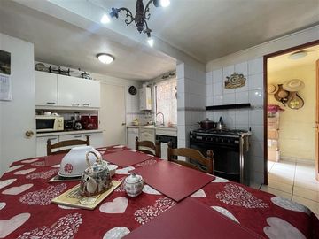 Casa en Venta en Ciudad Satélite / Camino a Melipilla