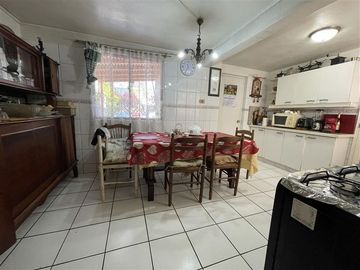 Casa en Venta en Ciudad Satélite / Camino a Melipilla