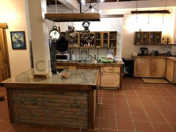 En venta casa rustica amoblada vista al mar en Puerto López