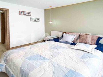 Calderon, Casa 3 Habitaciones con Terraza y Dos Parqueaderos
