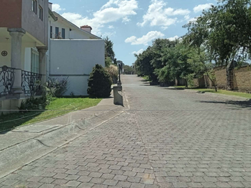 PLÁCIDA CASA DE CAMPO EN LERMA. VENTA