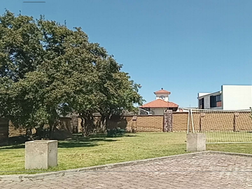 PLÁCIDA CASA DE CAMPO EN LERMA. VENTA