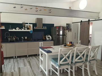 PLÁCIDA CASA DE CAMPO EN LERMA. VENTA