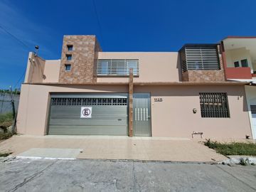Casa en Venta Fraccionamiento Puente Moreno, Medellin, Veracruz