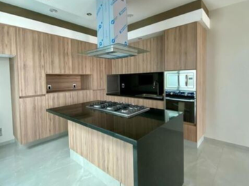 6 Casas en Preventa en Condominio Pop (Av. Patria y Volcán Popocatápetl)