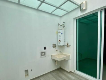 6 Casas en Preventa en Condominio Pop (Av. Patria y Volcán Popocatápetl)