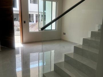 6 Casas en Preventa en Condominio Pop (Av. Patria y Volcán Popocatápetl)