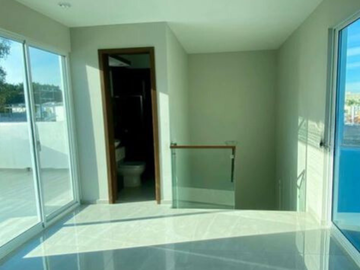 6 Casas en Preventa en Condominio Pop (Av. Patria y Volcán Popocatápetl)