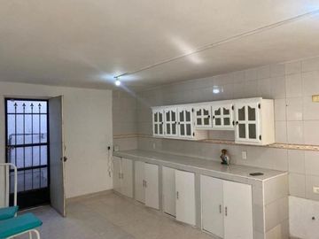 CASA EN VENTA COL INSURGENTES APODACA