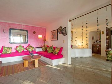 CASA A PIE DE PLAYA EN MANZANILLO