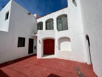 CASA CON VISTA AL MAR EN LA PENINSULA DE SANTIAGO EN MANZANILLO