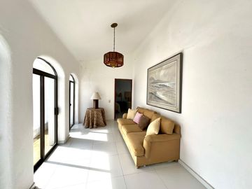 CASA CON VISTA AL MAR EN LA PENINSULA DE SANTIAGO EN MANZANILLO