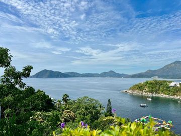 CASA CON VISTA AL MAR EN LA PENINSULA DE SANTIAGO EN MANZANILLO