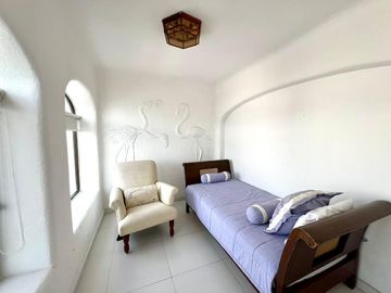 CASA CON VISTA AL MAR EN LA PENINSULA DE SANTIAGO EN MANZANILLO