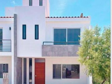 Casa con recamara en plata baja