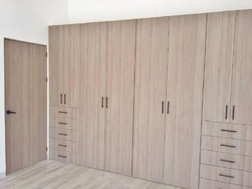 Casa con recamara en plata baja