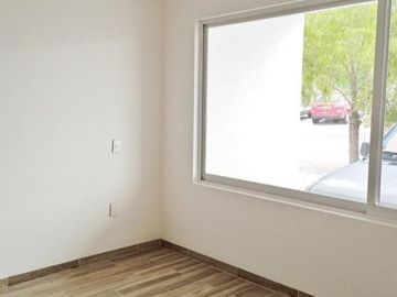 Casa con recamara en plata baja