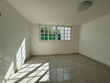 CASA EN VENTA EN SANTA MONICA