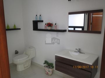 Casa amueblada en venta en Metepec en Club de Golf San Carlos, 2a. Sección