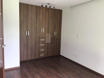 Casa amueblada en venta en Metepec en Club de Golf San Carlos, 2a. Sección