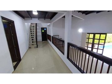 Se vende casa campestre via al aeropuerto, Armenia Quindio