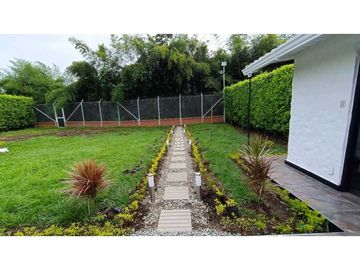 Se vende casa campestre via al aeropuerto, Armenia Quindio