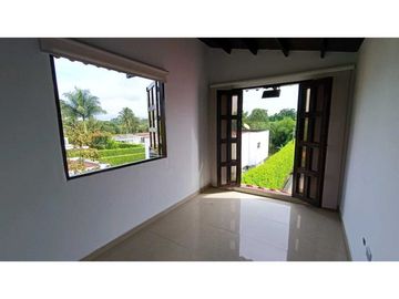 Se vende casa campestre via al aeropuerto, Armenia Quindio