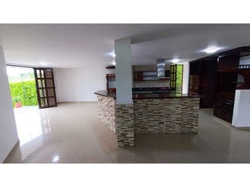 Se vende casa campestre via al aeropuerto, Armenia Quindio
