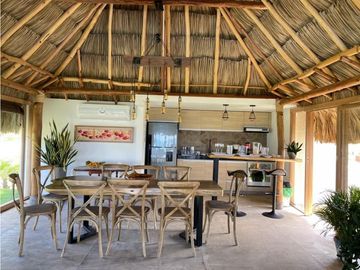 CABAÑA DE PLAYA EN VENTA (1154 mts terreno) y con  PISCINA