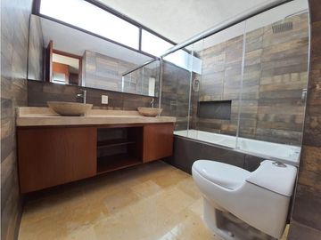 Casa En Venta En Lomas De Angelopolis Puebla