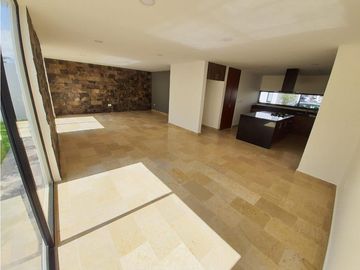 Casa En Venta En Lomas De Angelopolis Puebla