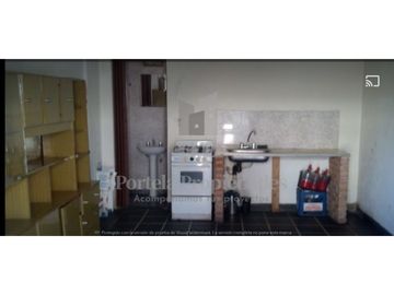 DOS LOCALES COMERCIALES CASTELAR CENTRO