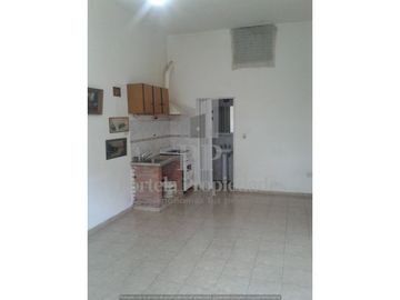 DOS LOCALES COMERCIALES CASTELAR CENTRO