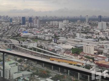 2 Bedroom Condo for sale at Star View