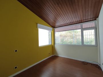 Venta Departamento Duplex Urb Gabriela Marina Sector Ana Luisa