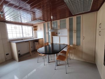 Venta Departamento Duplex Urb Gabriela Marina Sector Ana Luisa