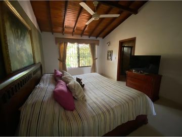 Vendo casa en Conjunto Cerrado |Bavaria| 02,